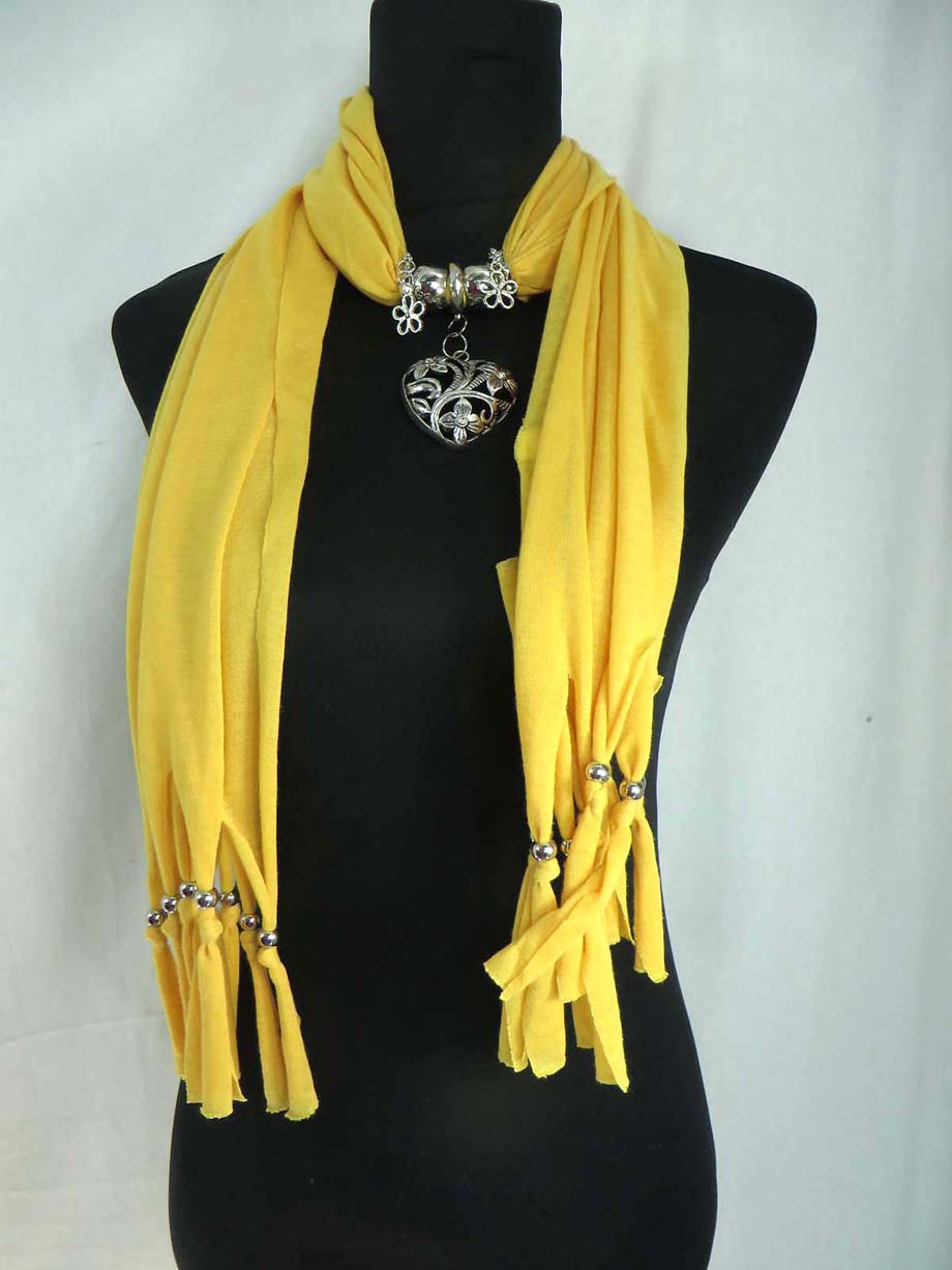 pendantscarf02ti