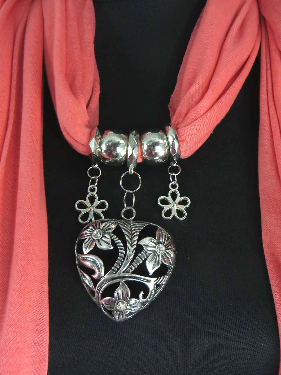 pendantscarf02zn