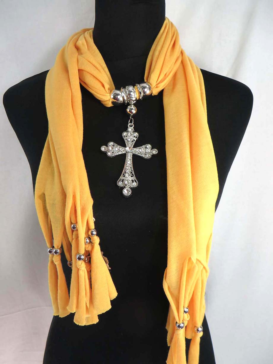 pendantscarf03tk