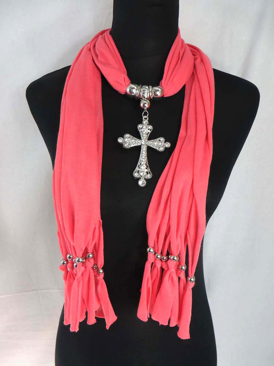 pendantscarf03tu