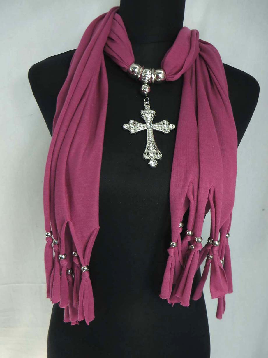 pendantscarf03vp