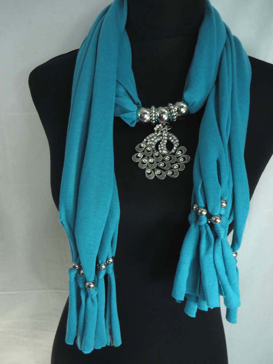 pendantscarf04yq