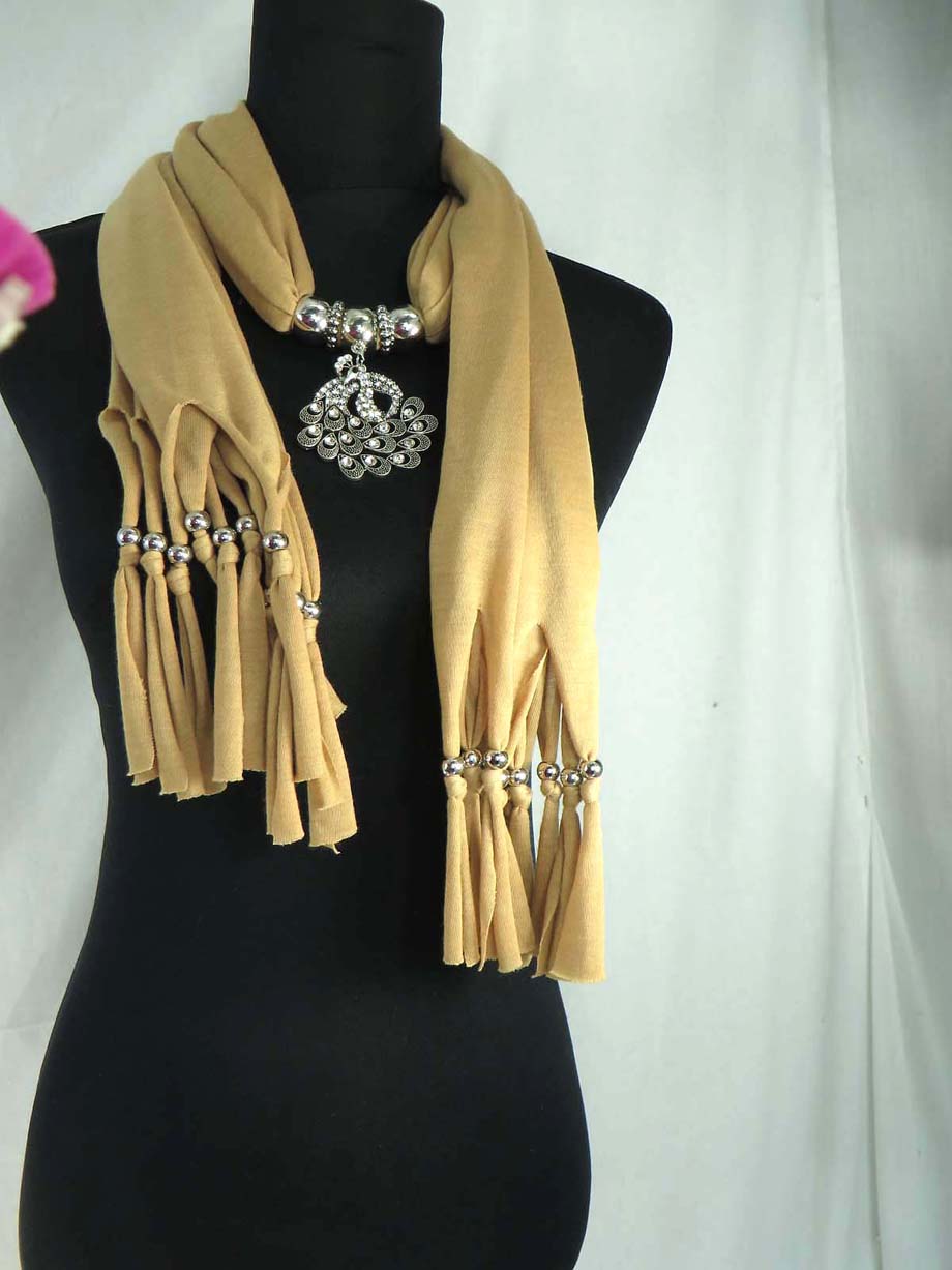 pendantscarf04zq
