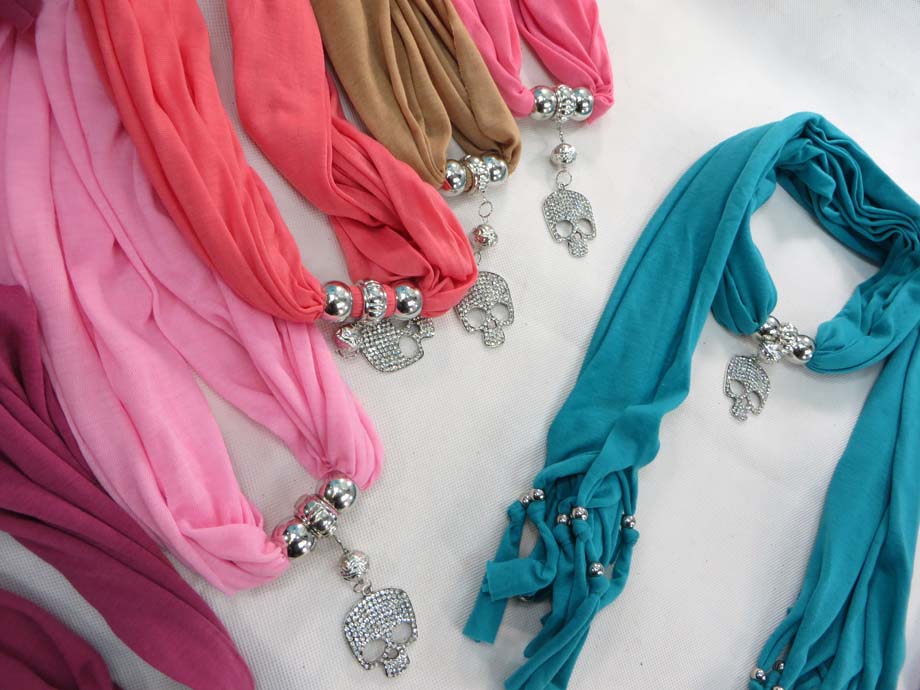 pendantscarf05k