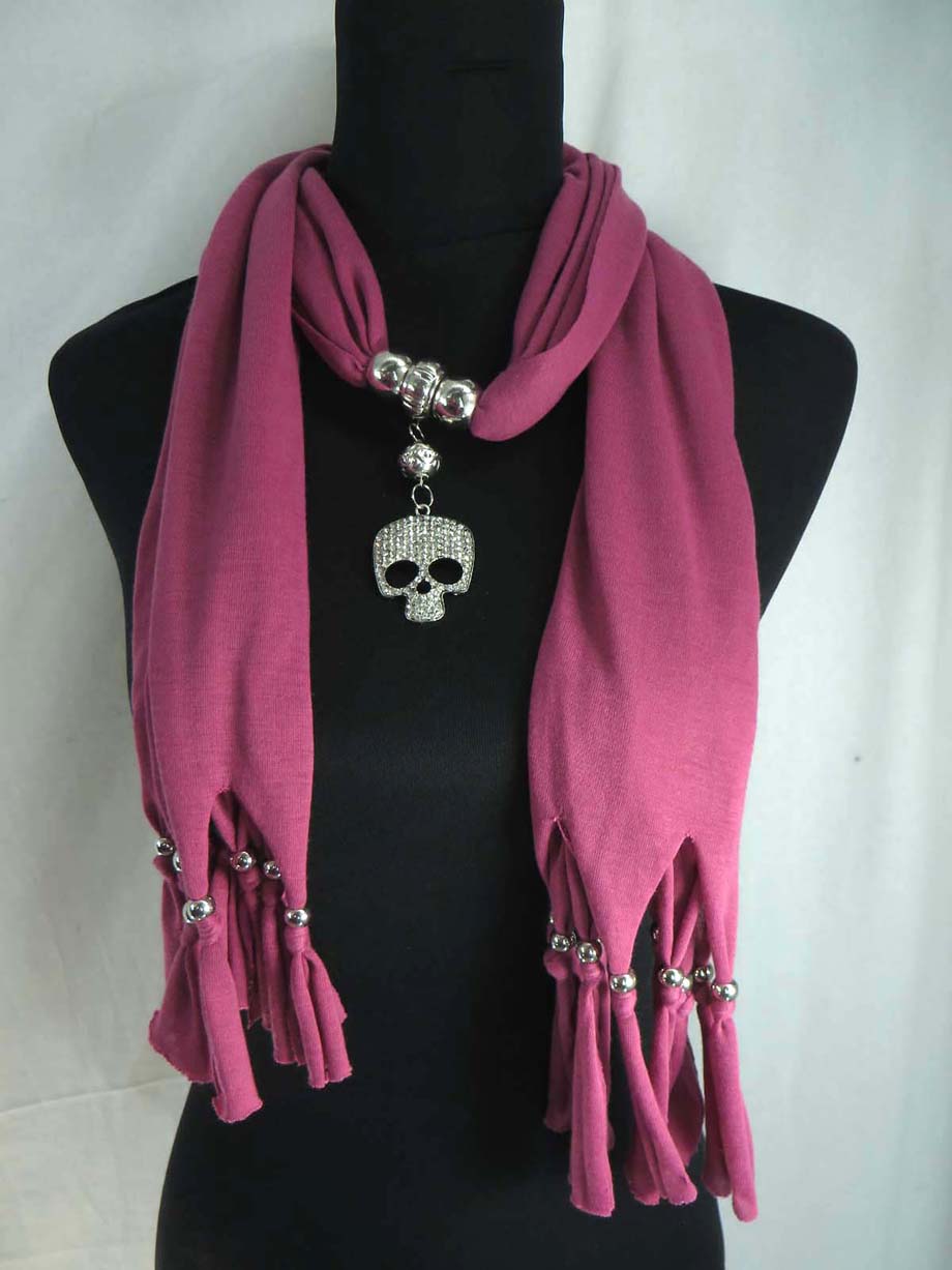 pendantscarf05xk