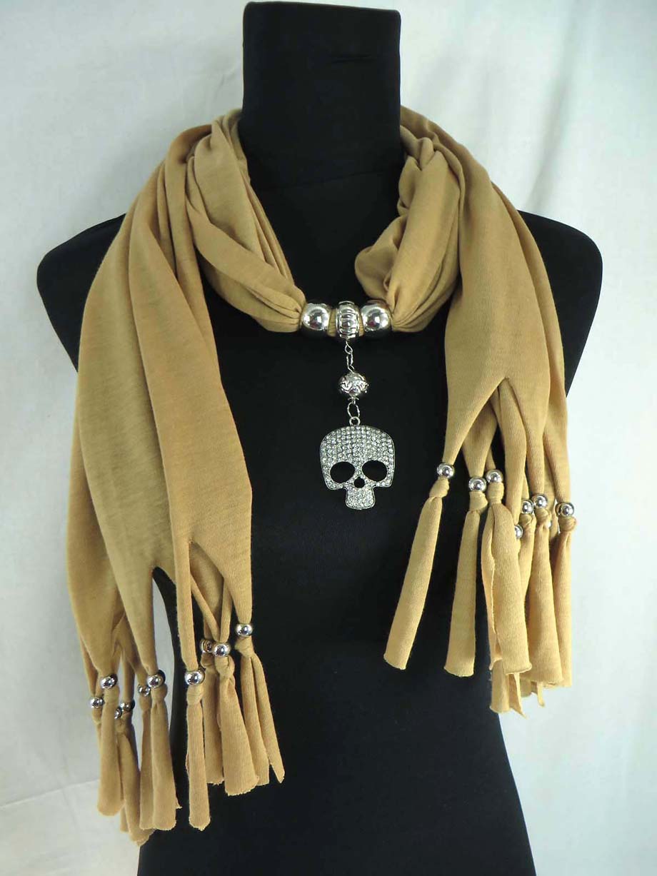 pendantscarf05yk