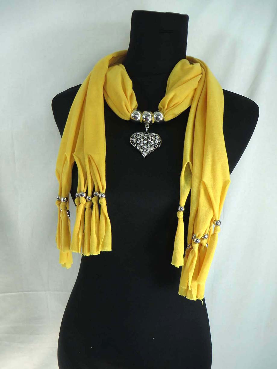 pendantscarf06xa