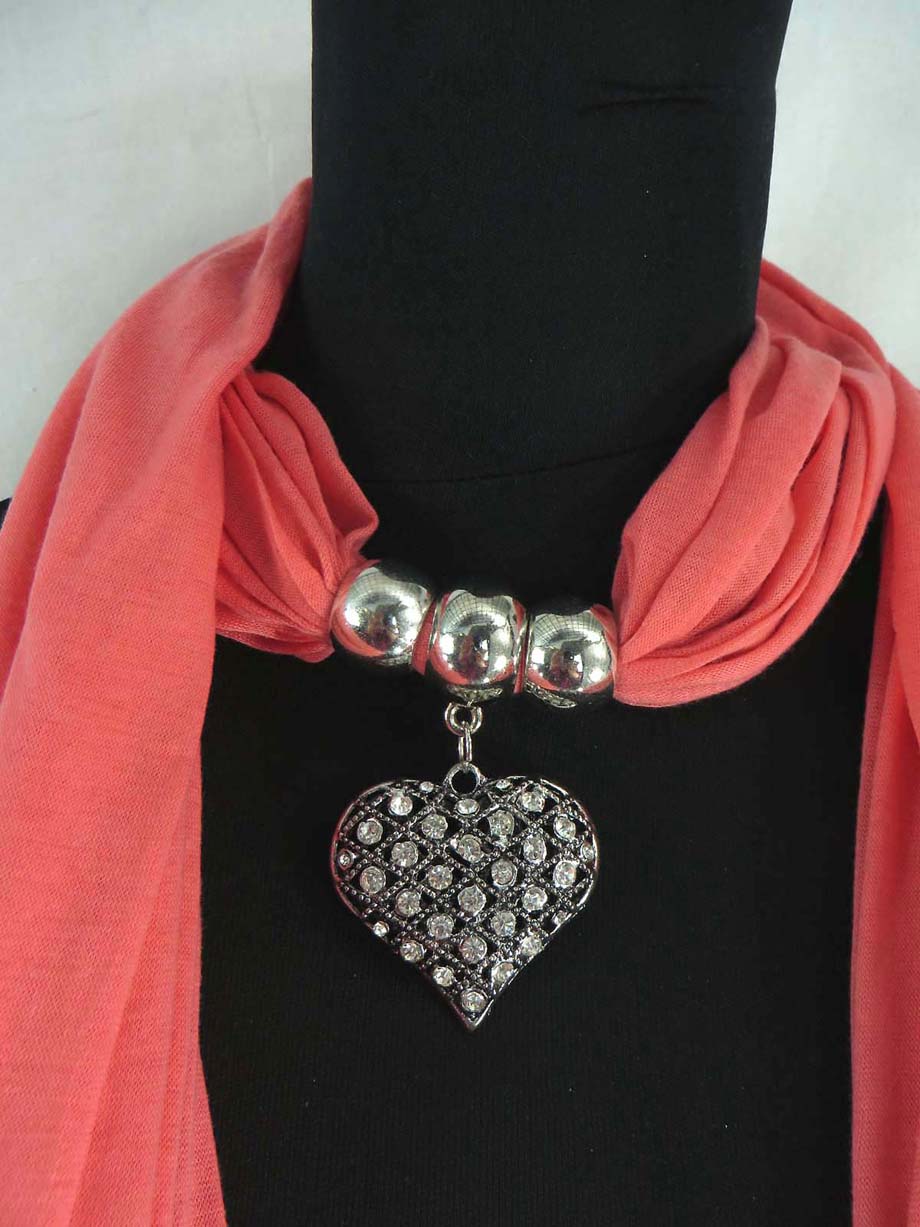 pendantscarf06zb