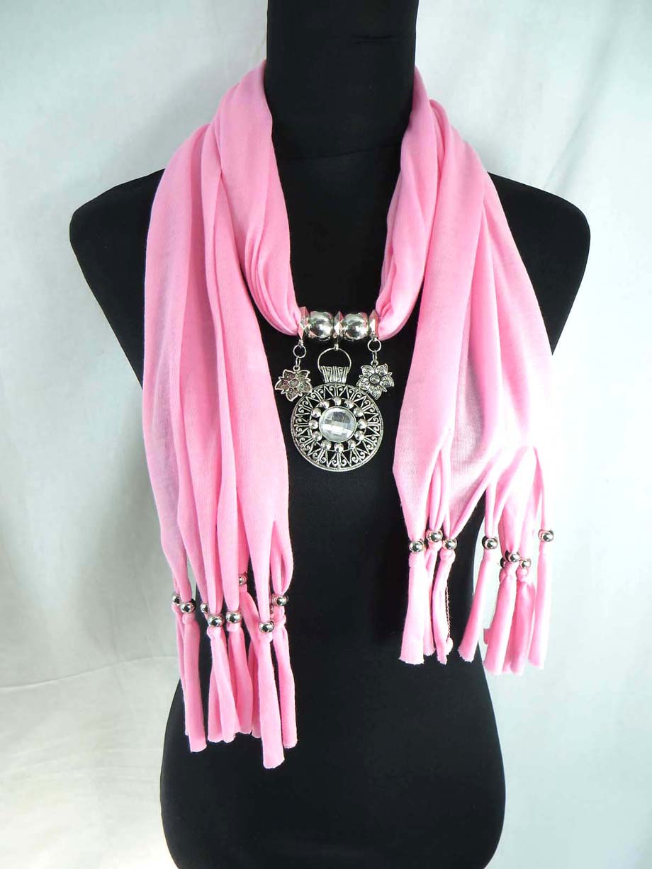 pendantscarf07xta