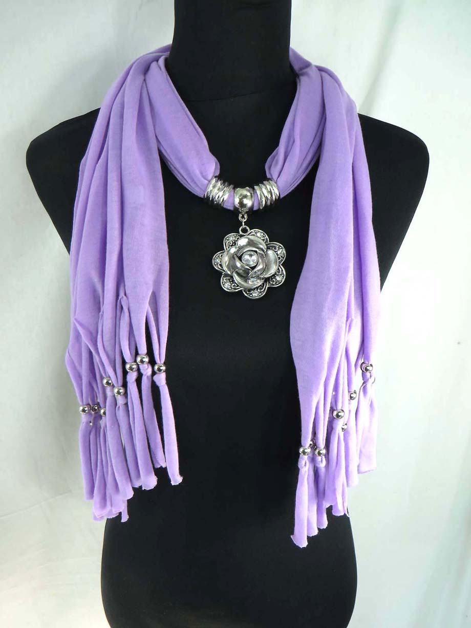 pendantscarf08tk
