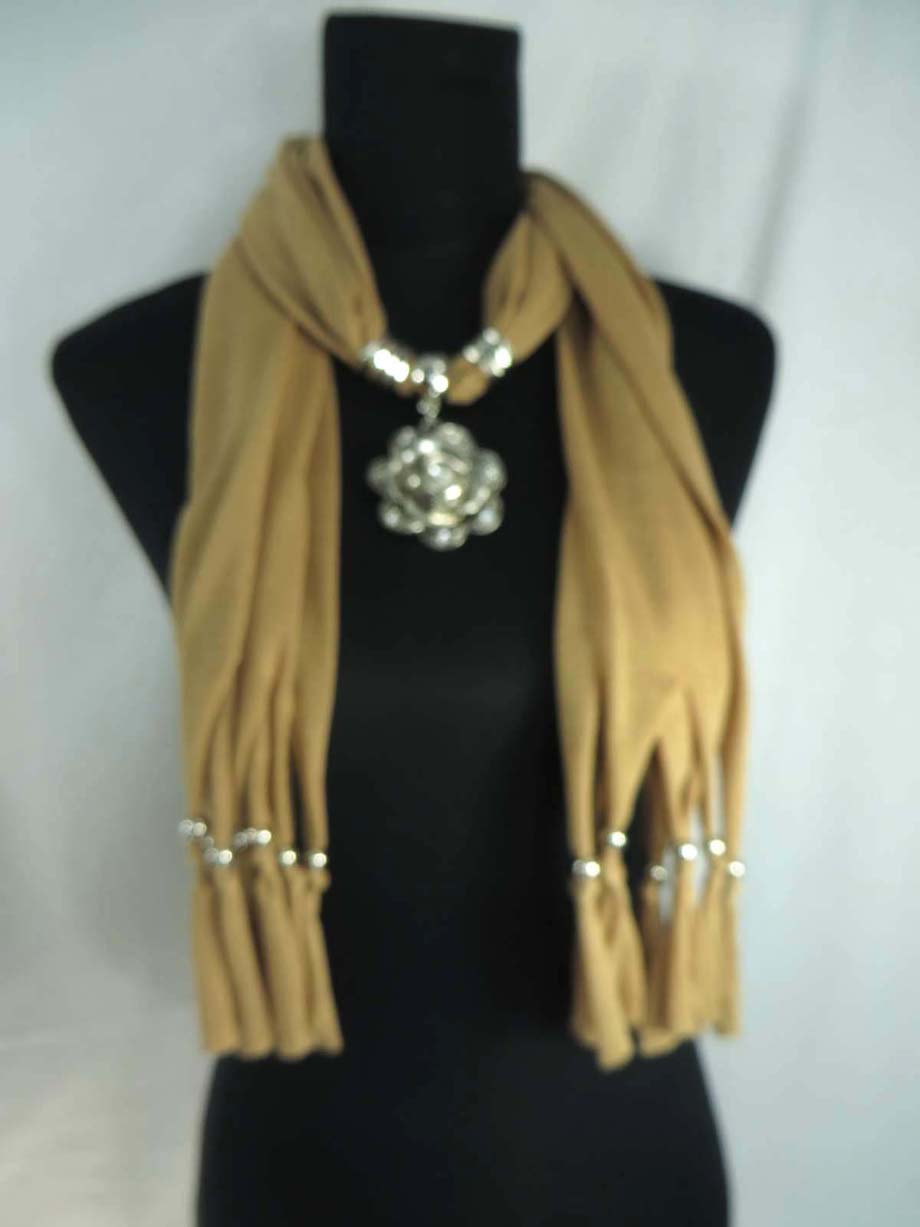 pendantscarf08xc