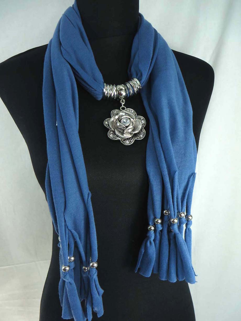 pendantscarf08xq