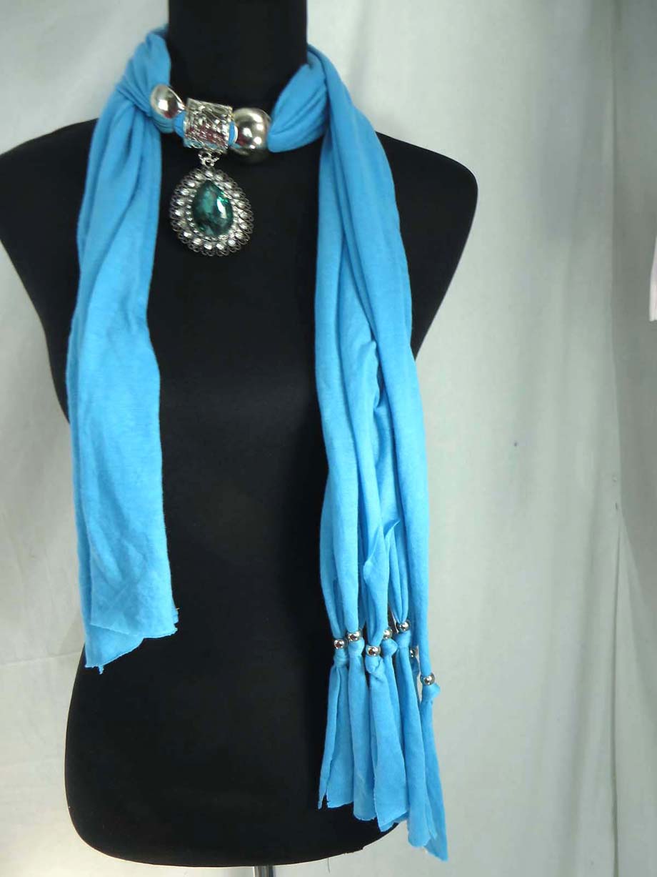 pendantscarf09yk
