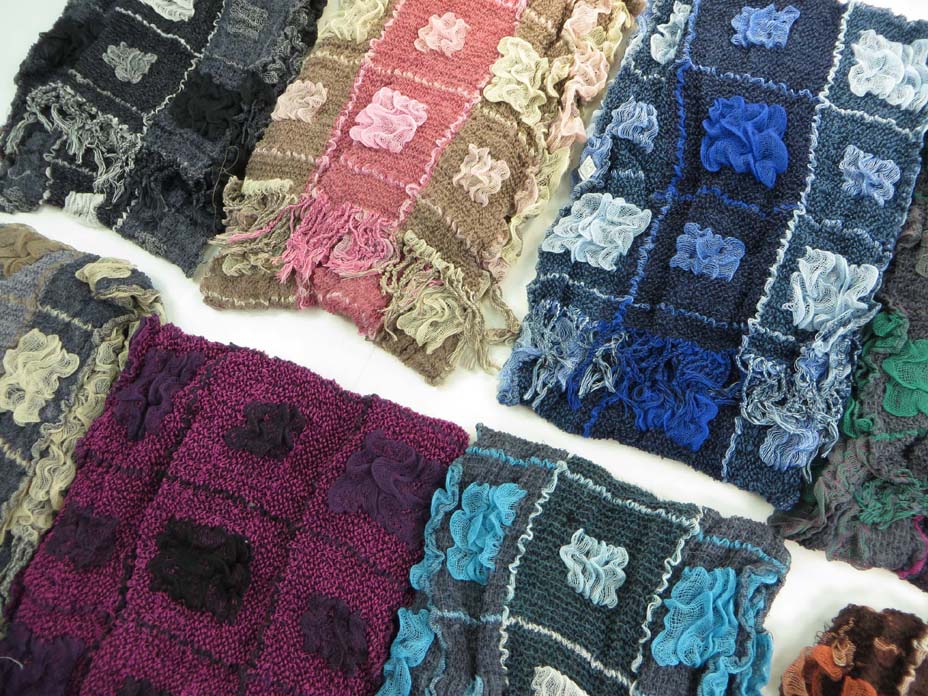 bubblescarf06ml1b