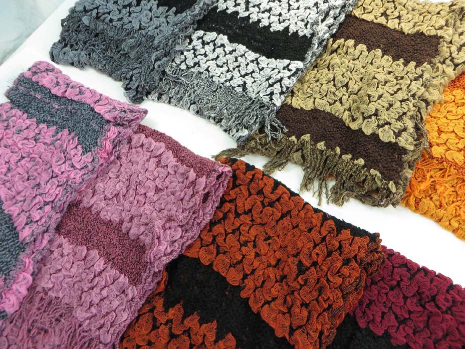 bubblescarf07ml1b