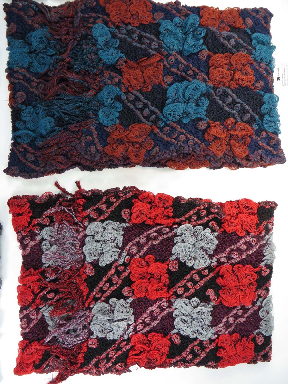bubblescarf12mr3d