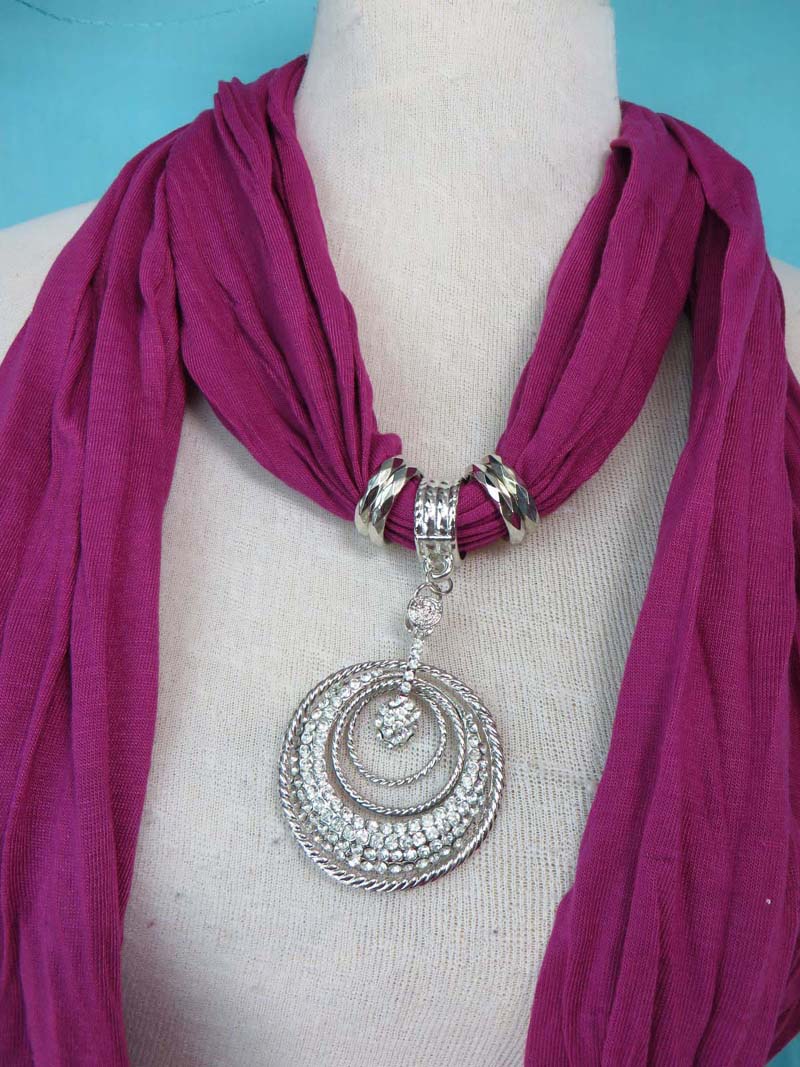 pendantscarf110mr3o