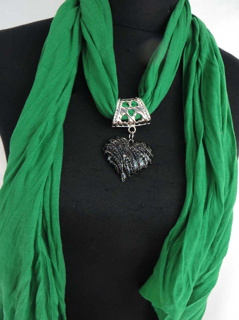pendantscarf111mr3p
