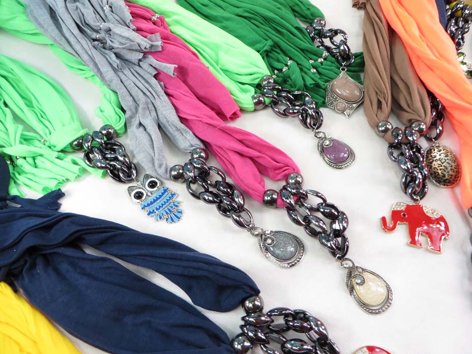 pendantscarf113mr7a