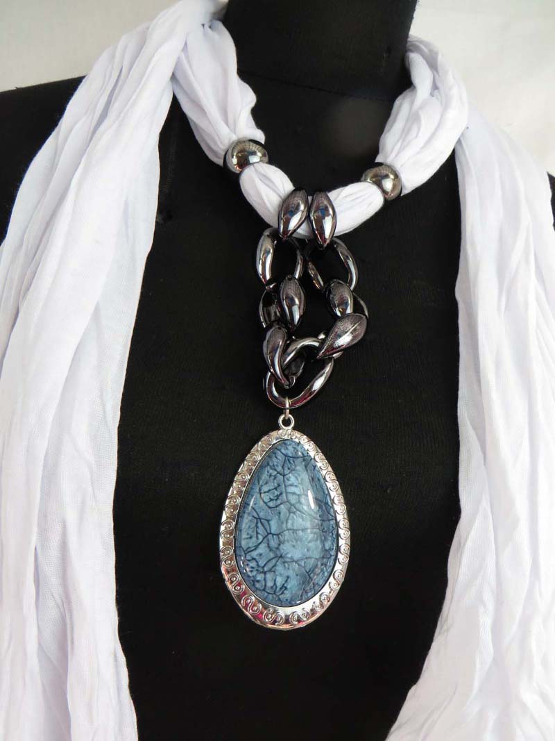 pendantscarf113mr7s