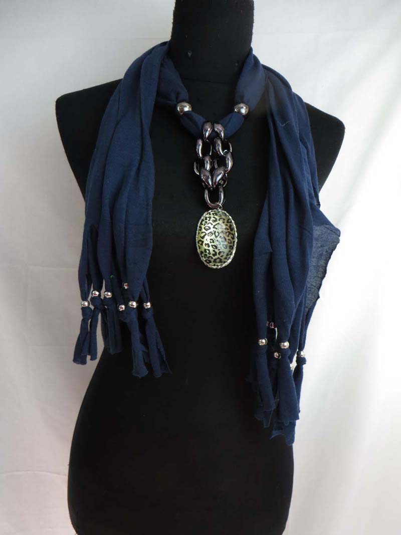 pendantscarf113mr7t