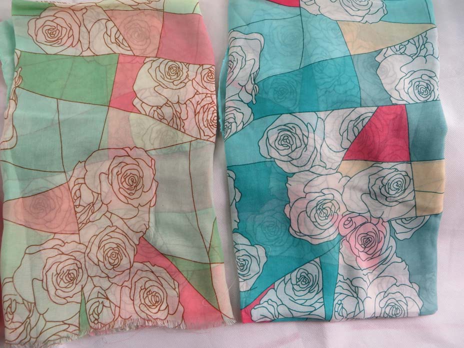scarfsarong102mr1c