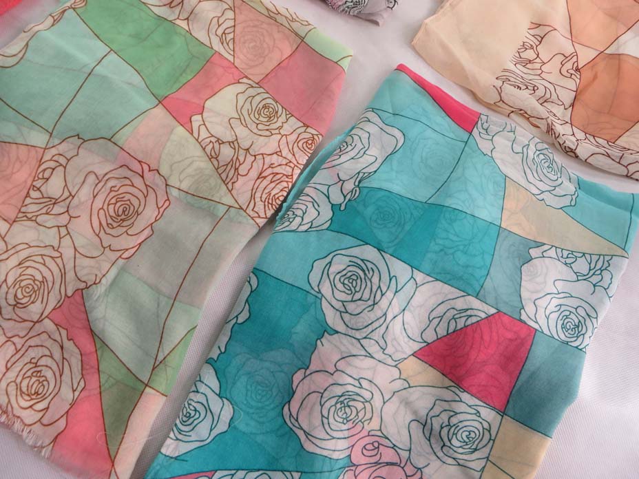 scarfsarong102mr1k