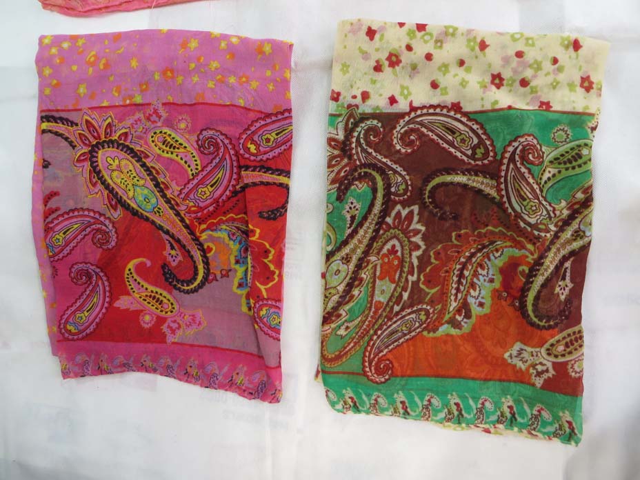 scarfsarong30mr4b