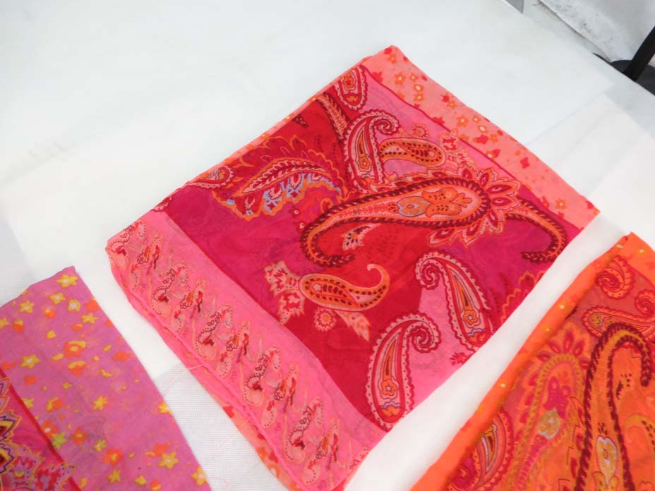 scarfsarong30mr4d