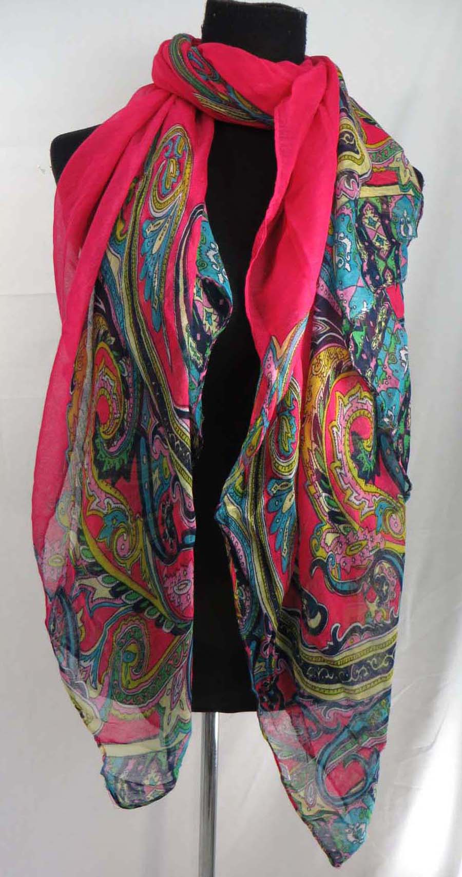 scarfsarong35mr4v