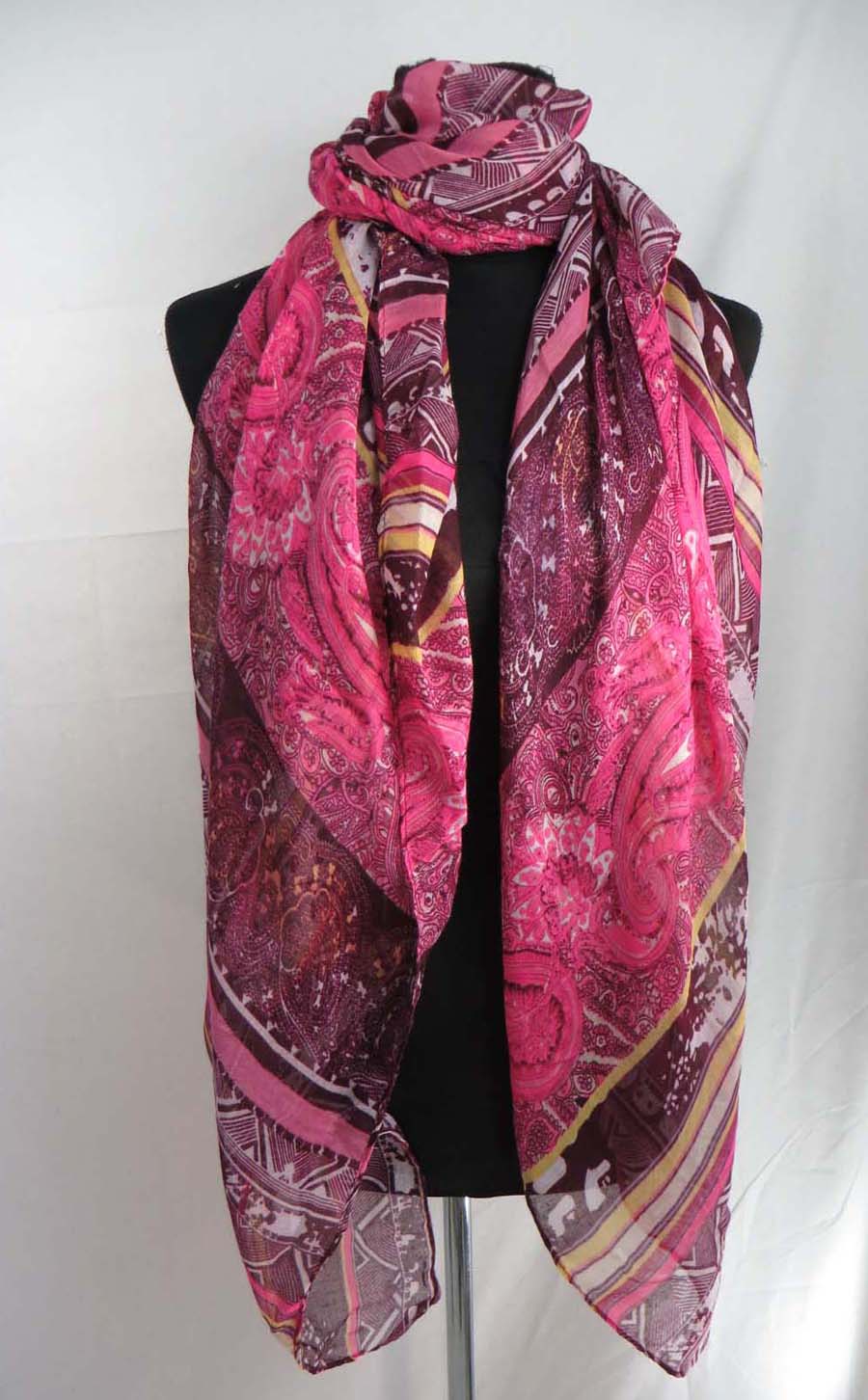 scarfsarong36mr4zm