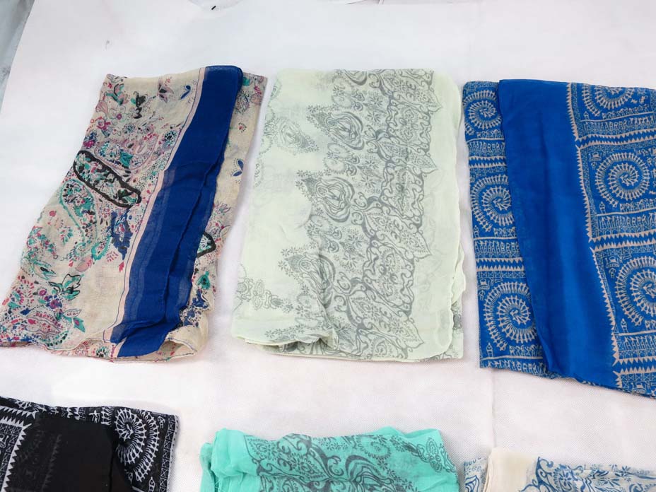 scarfsarong52mr1d