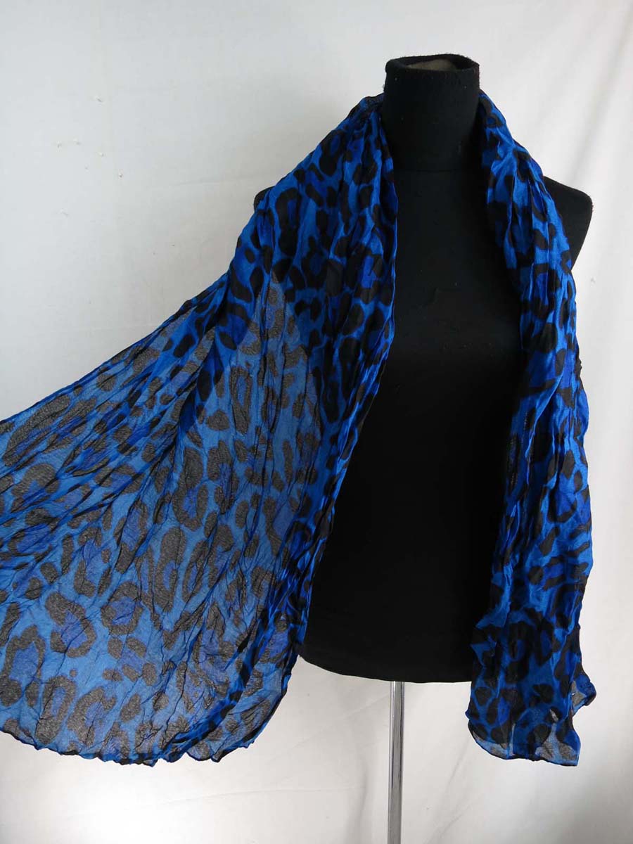 scarfsarong54mr2zb