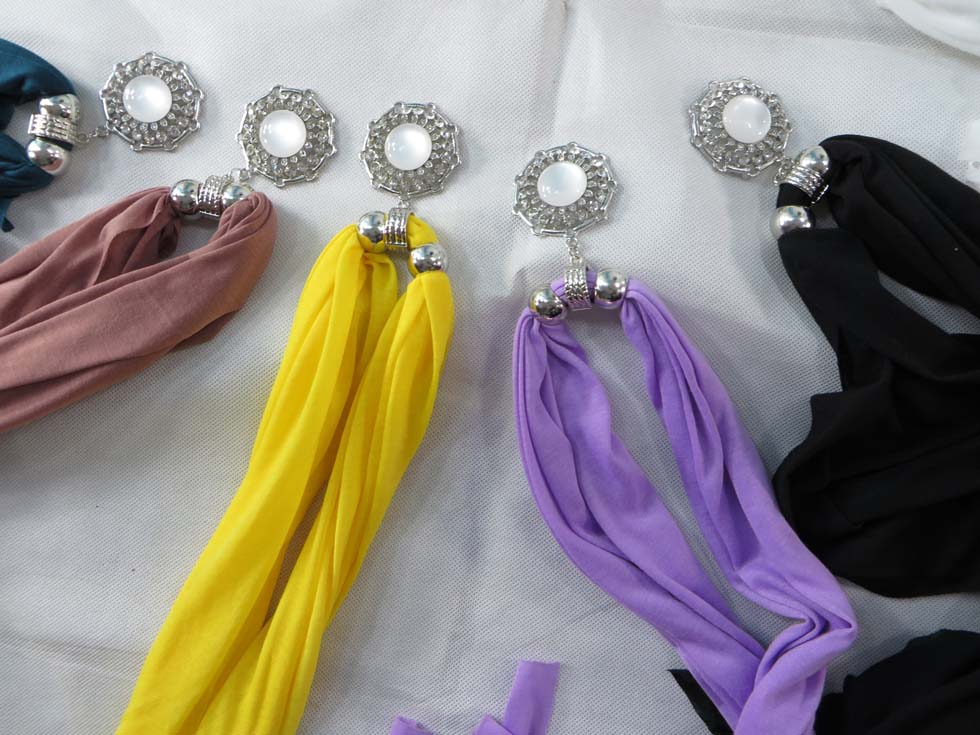 pendantscarf100dr5b