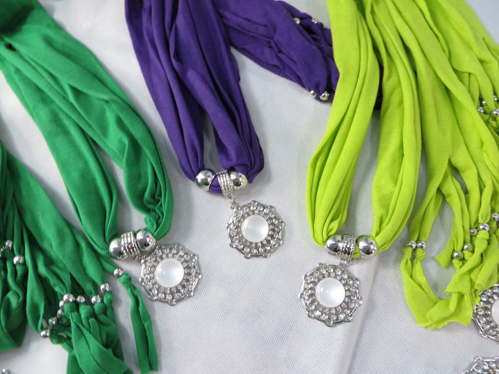pendantscarf100dr5e