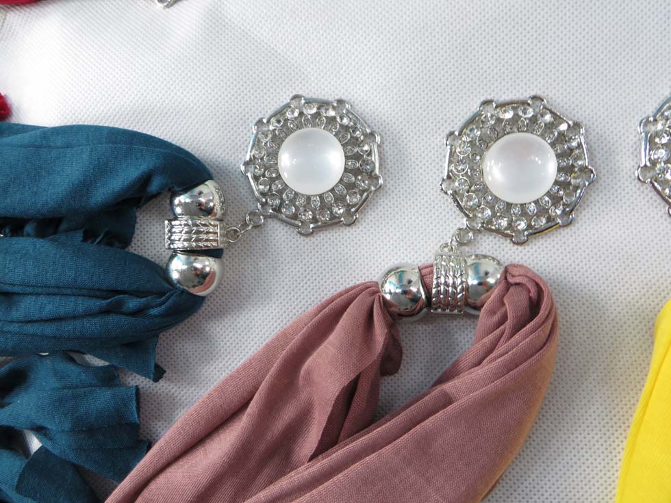 pendantscarf100dr5g