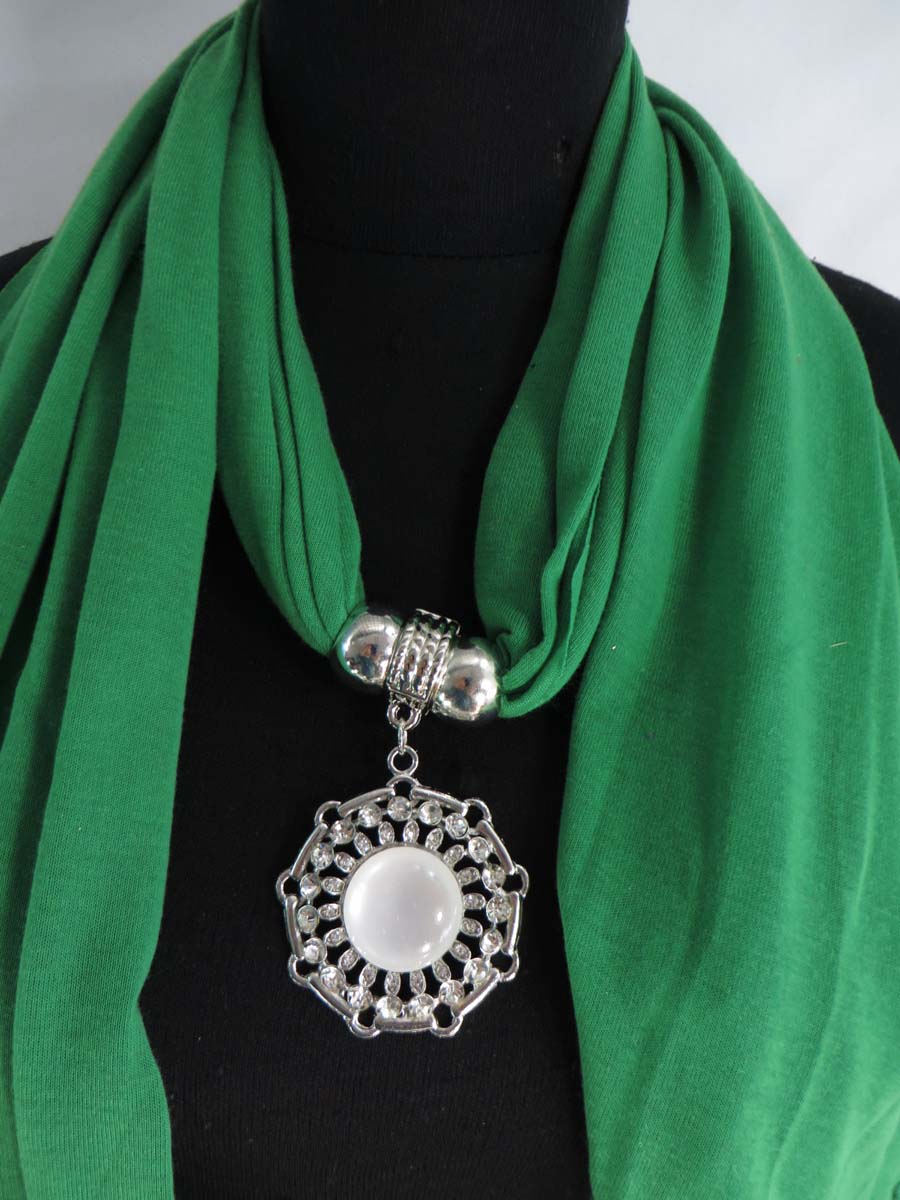 pendantscarf100dr5zaa