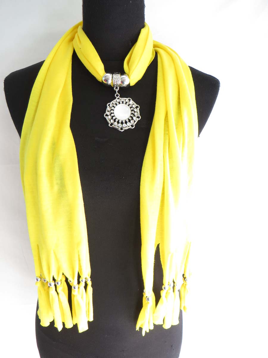pendantscarf100dr5zm