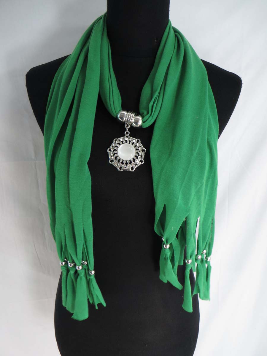 pendantscarf100dr5zz