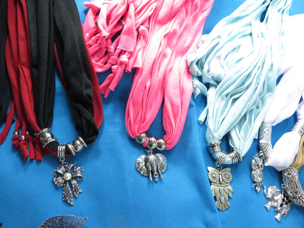 pendantscarf101dr5kad