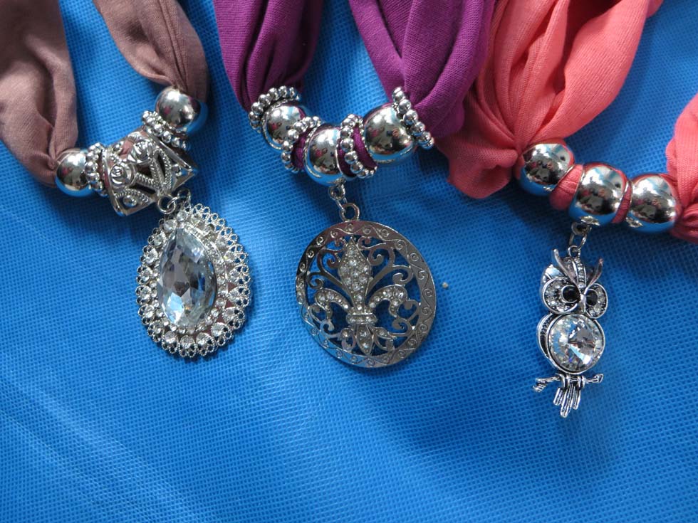 pendantscarf101dr5ke