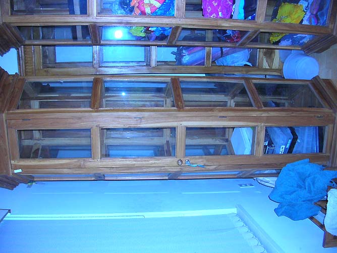 display-furniture-100a