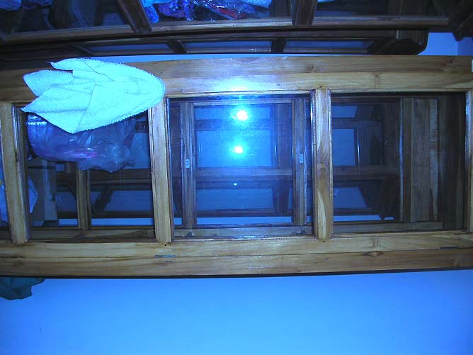 display-furniture-100b