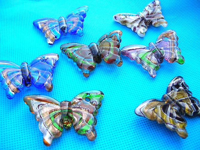 hand-blown-glass-pendant-10