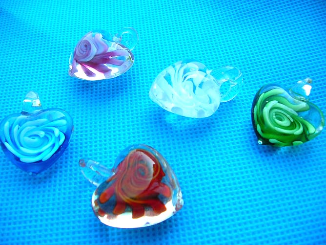 hand-blown-glass-pendant-13