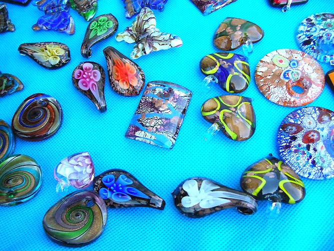 hand-blown-glass-pendant-80mix02