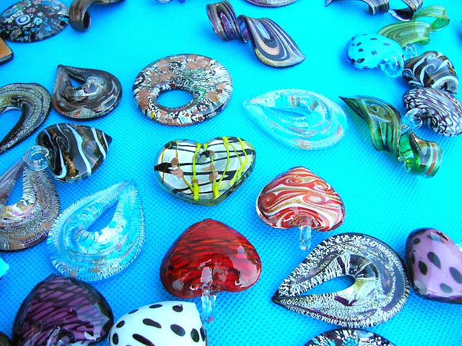 hand-blown-glass-pendant-80mix07