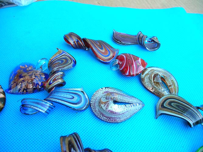 hand-blown-glass-pendant-80mix08