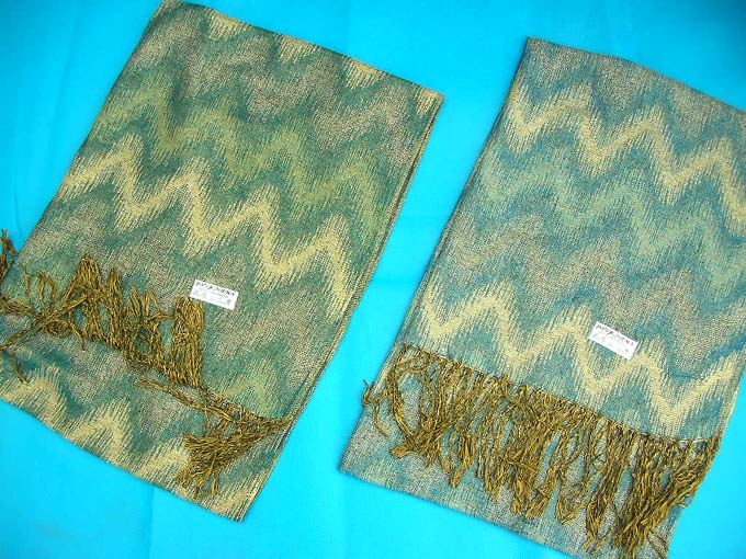 metalic-thread-pashmina-shawl-1e-large-wave